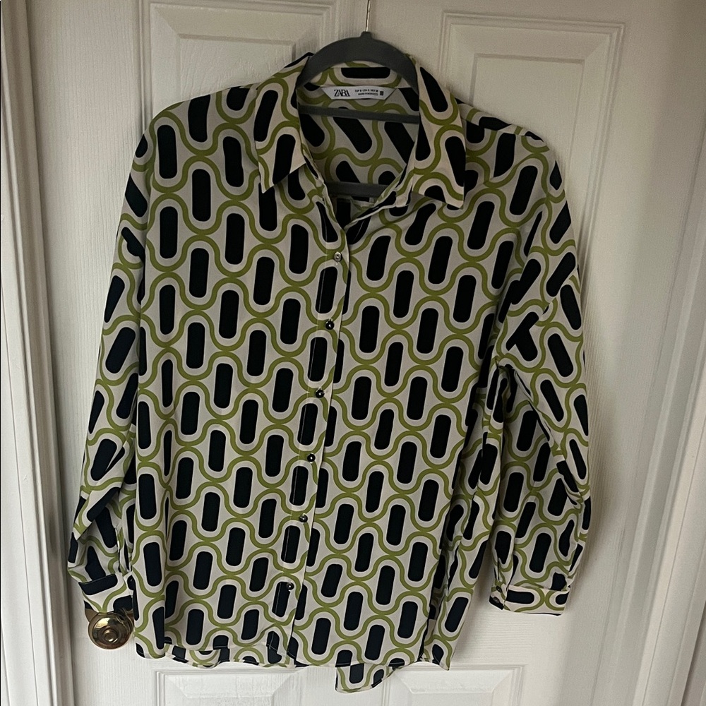 Zara Black and Green Patterned Blouse